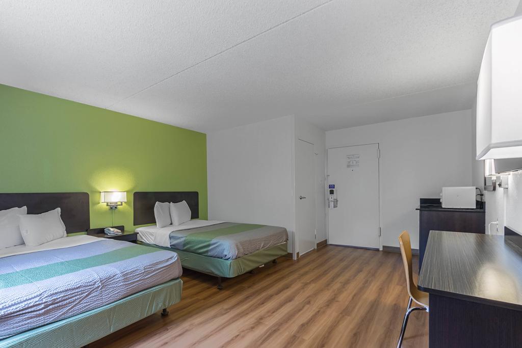 6-warminster, Pa Hotel