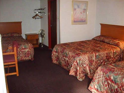 6-warminster, Pa Hotel